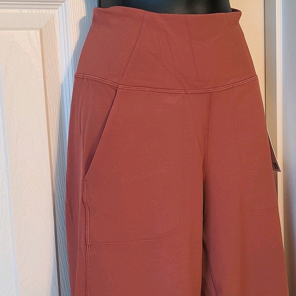 NEW Lululemon Align™ Wide Leg Crop 23" - Picture 7 of 10